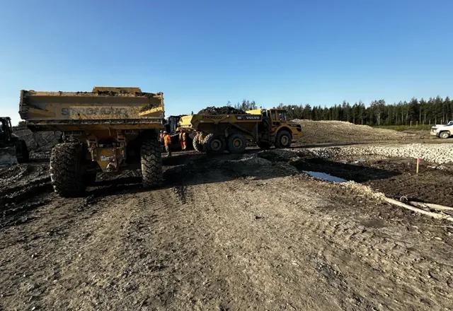 Articulated haul trucks — 2024